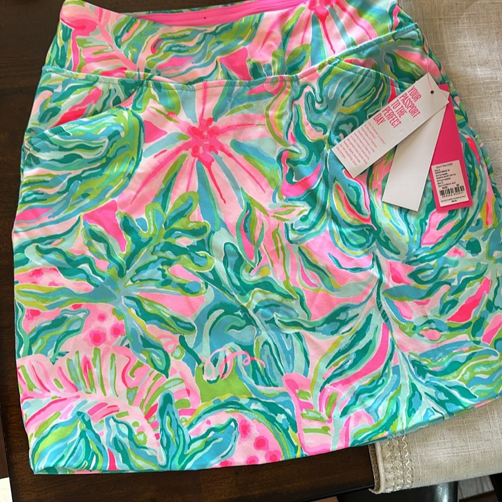 Lilly Pulitzer Skort - Picture 2 of 4